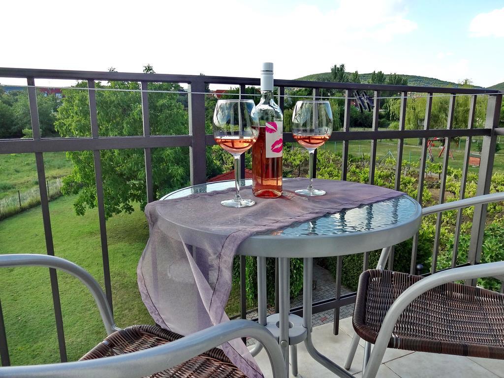 Albizia Apartments Balatonfured Luaran gambar