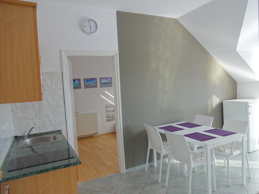 Albizia Apartments Balatonfured Luaran gambar