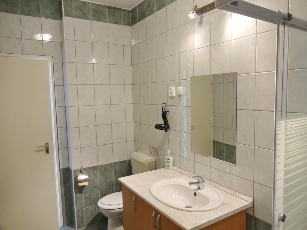 Albizia Apartments Balatonfured Luaran gambar