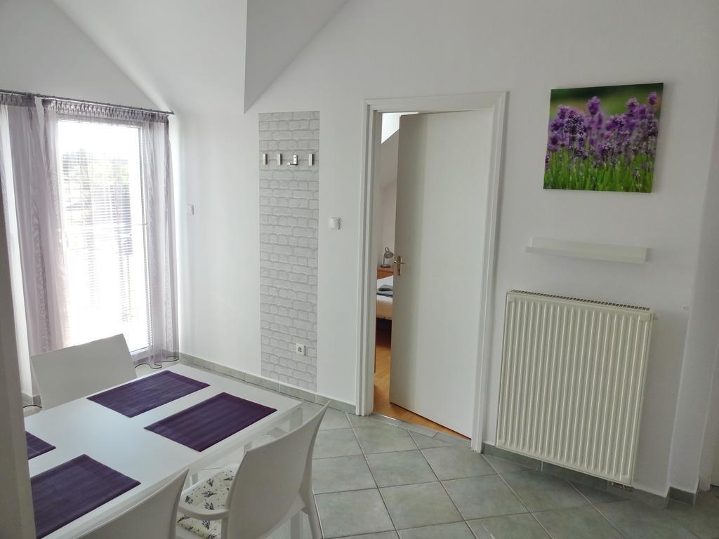 Albizia Apartments Balatonfured Luaran gambar