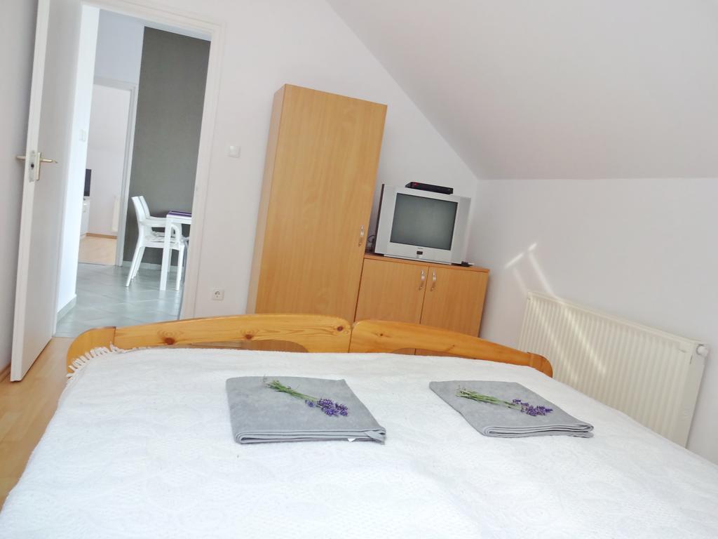 Albizia Apartments Balatonfured Luaran gambar